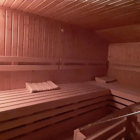 Apartment In With Sauna *